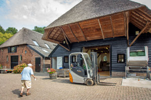 De schuur waar de appels geperst worden