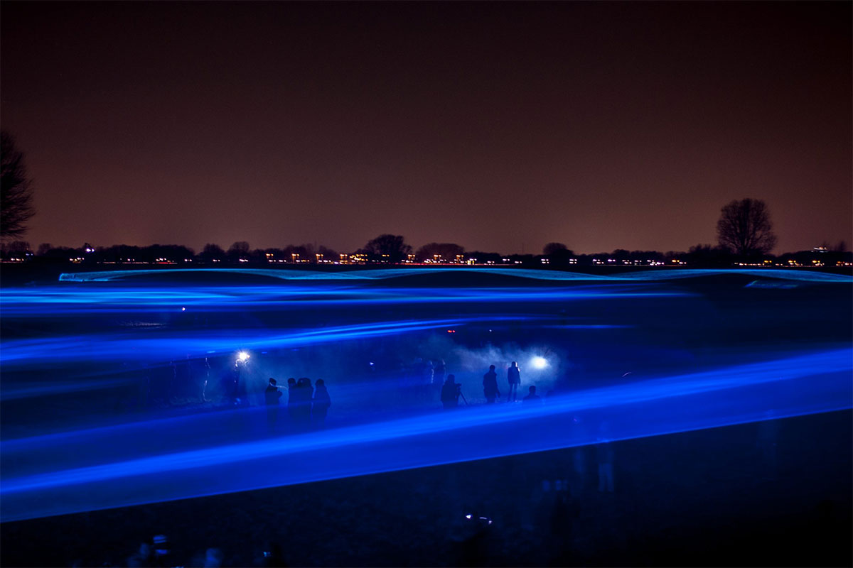 Daan Roosegaarde Zet Loevestein Onder Water