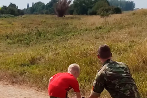 EOD Laat Amerikaanse Mortier Ontploffen In Uiterwaarden Tiel