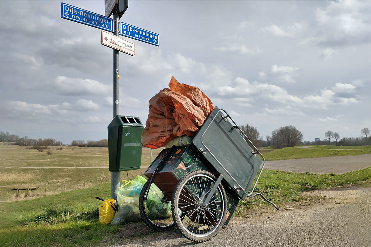 World Cleanup Day Langs De Waal Bij Beuningen